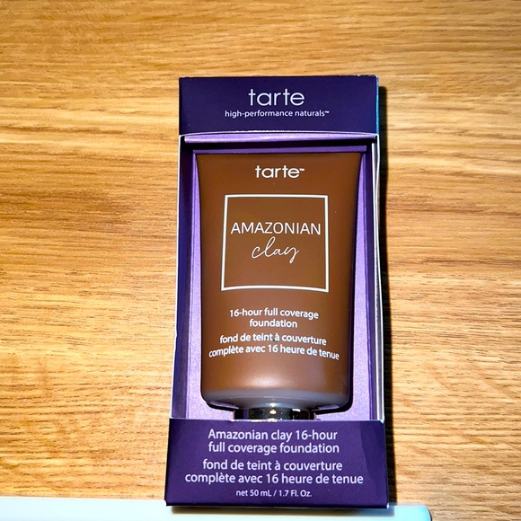 Tarte Amazonian Clay 16 hour full coverage foundation - Picture 1 of 3
